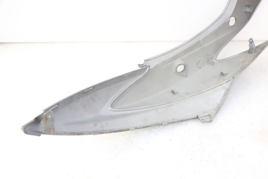 photo de CARENADO TRASERO DERECHA YAMAHA CYGNUS X INJECTION 125 (2007 - 2013) - Detalle de la pieza