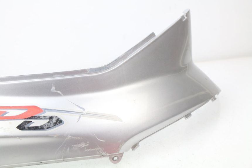 photo de CARENADO TRASERO DERECHA SYM DD 50 (2005 - 2011) - Características distintivas