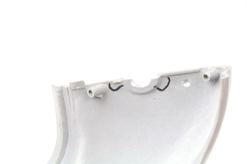 photo de CARENADO TRASERO DERECHA SYM DD 50 (2005 - 2011) - Primer plano técnico