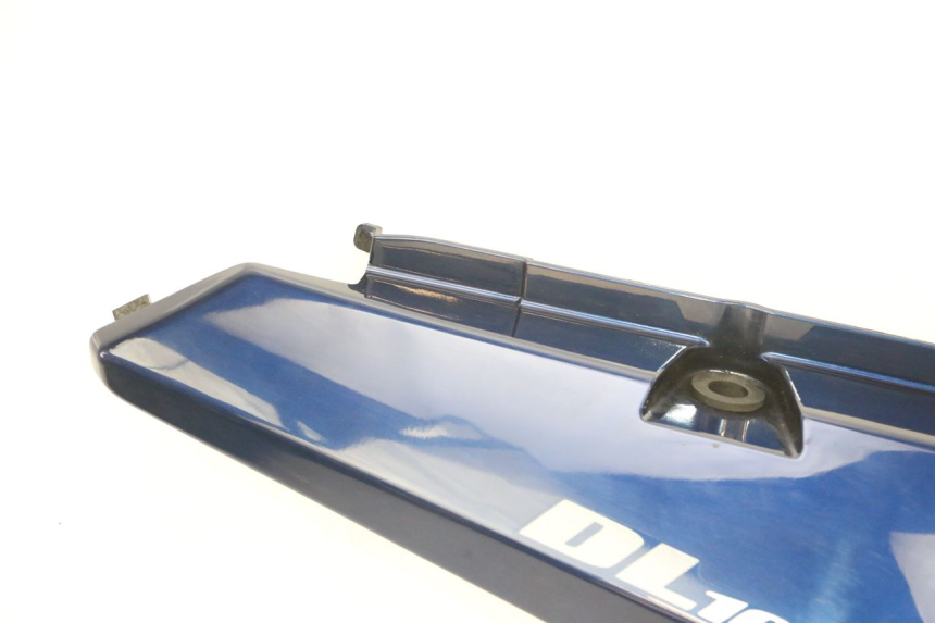 photo de CARENADO TRASERO DERECHA SUZUKI DL V STROM 1000 (2002 - 2007) - Características distintivas