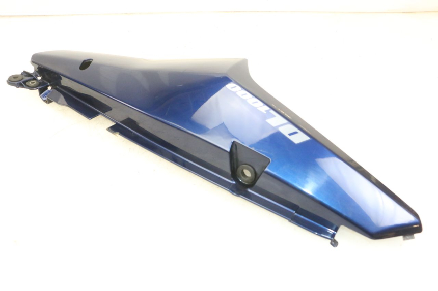 photo de CARENADO TRASERO DERECHA SUZUKI DL V STROM 1000 (2002 - 2007) - Primer plano técnico