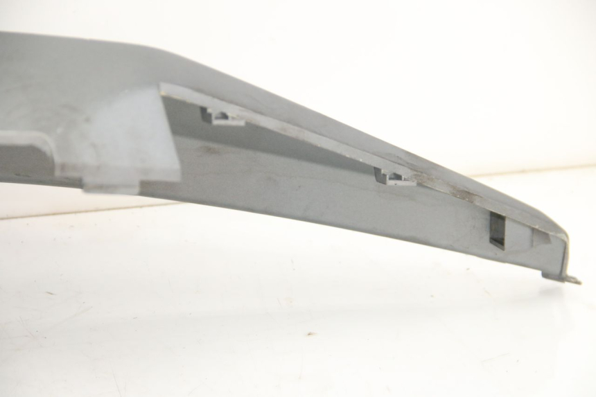 photo de FLANCO TRASERO DERECHO KYMCO DOWNTOWN ABS 125 (2015 - 2017) - Primer plano de alta resolución