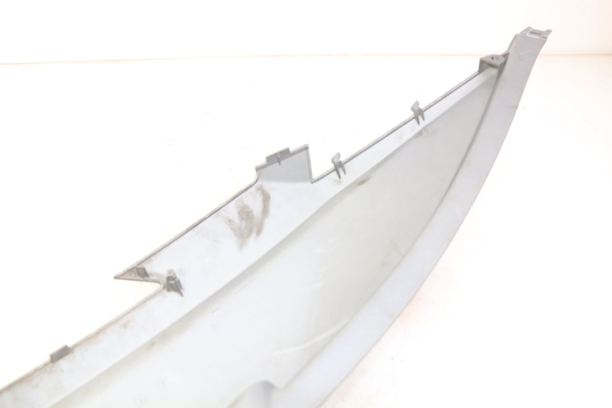 photo de FLANCO TRASERO DERECHO KYMCO DOWNTOWN ABS 125 (2015 - 2017) - Primer plano técnico