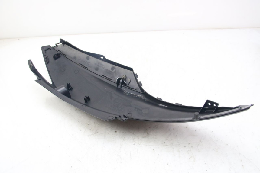 photo de FLANCO TRASERO DERECHO YAMAHA D'ELIGHT DELIGHT 125 (2017 - 2020) - Primer plano técnico