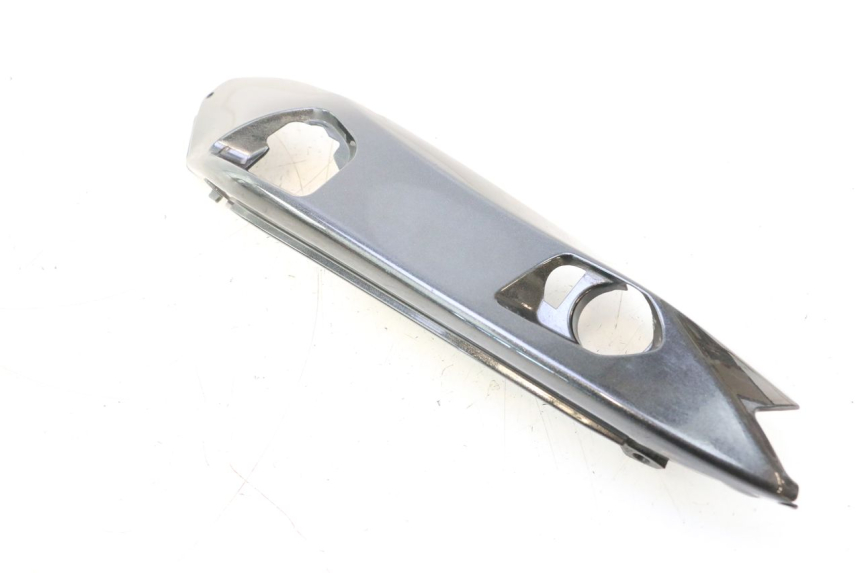 photo de LATERAL TRASERO DERECHO KAWASAKI ER-6 ER6 F ABS 650 (2012 - 2016) - Detalles de los puntos de fijación