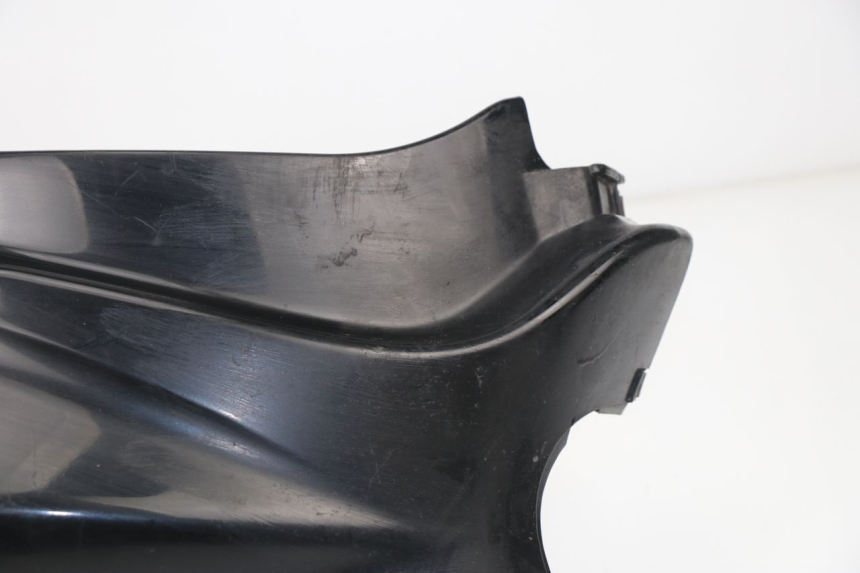 photo de CARENADO TRASERO DERECHA MBK EVOLIS 50 (1992 - 1998) - Zoom sobre los componentes