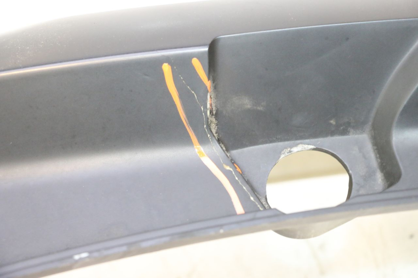 photo de CARENADO TRASERO DERECHA JM MOTORS F45i 4T 50 (2020 - 2023) - Detalles de los puntos de fijación