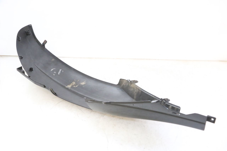 photo de FLANCO TRASERO DERECHO HONDA FES S-WING SWING ABS 125 (2007 - 2015) - Detalle de la pieza
