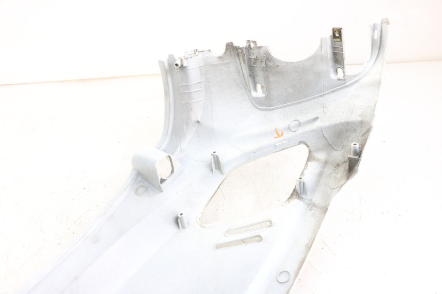 photo de FLANCO TRASERO DERECHO SYM FIDDLE 2 50 (2008 - 2013) - Detalles de los puntos de fijación