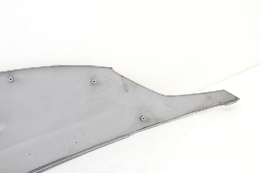 photo de FLANCO TRASERO DERECHO SYM FIDDLE 3 III 125 (2014 - 2020) - Detalles de los puntos de fijación