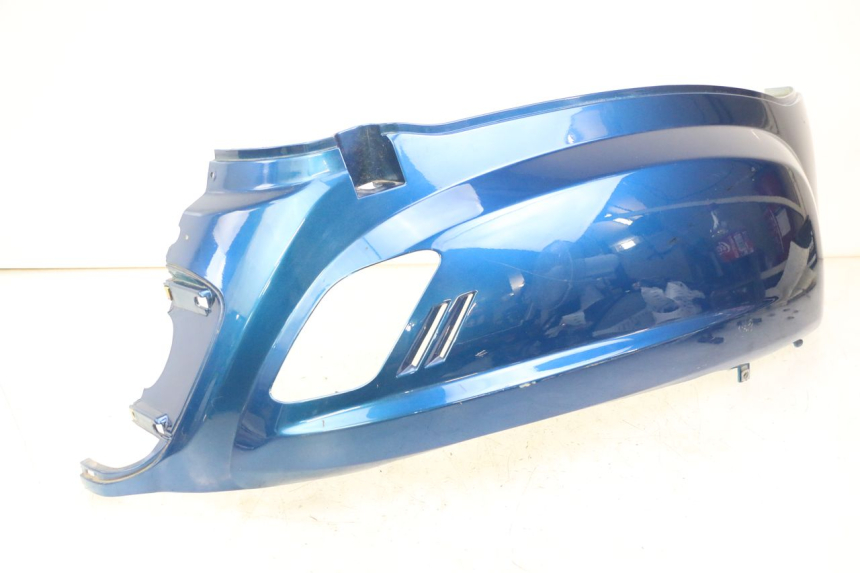 photo de CARENADO TRASERO DERECHA SYM FIDDLE 125 (2008 - 2010) - Detalles de los puntos de fijación