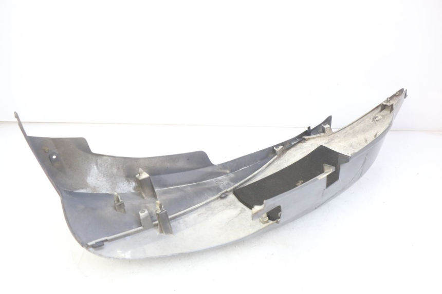 photo de FLANCO TRASERO DERECHO HONDA FJS SILVERWING SILVER WING 400 (2009 - 2016) - Zoom estado de uso