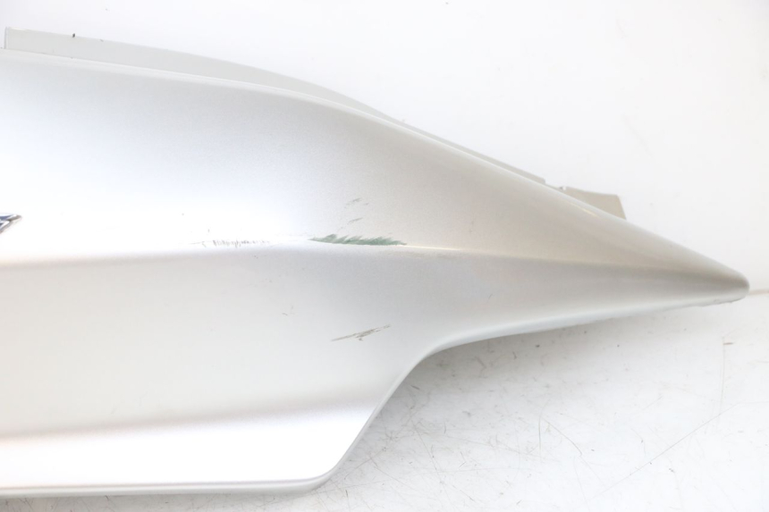 photo de CARENADO TRASERO DERECHA HONDA FJS SILVERWING SILVER WING 600 (2001 - 2010) - Características distintivas