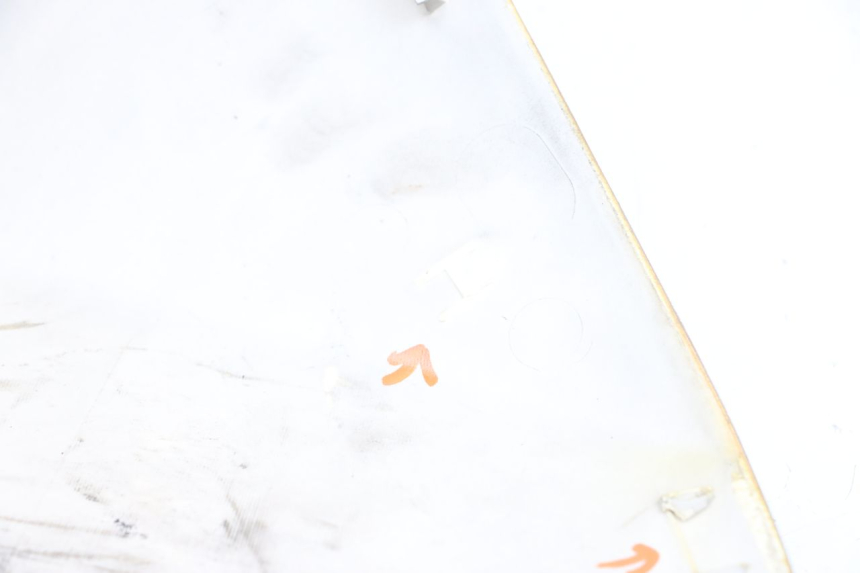 photo de CARENADO TRASERO DERECHA HONDA FJS SILVERWING SILVER WING 600 (2001 - 2010) - Primer plano técnico