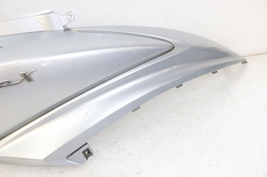 photo de CARENADO TRASERO DERECHA MBK FLAME X 125 (2007 - 2016) - Características distintivas