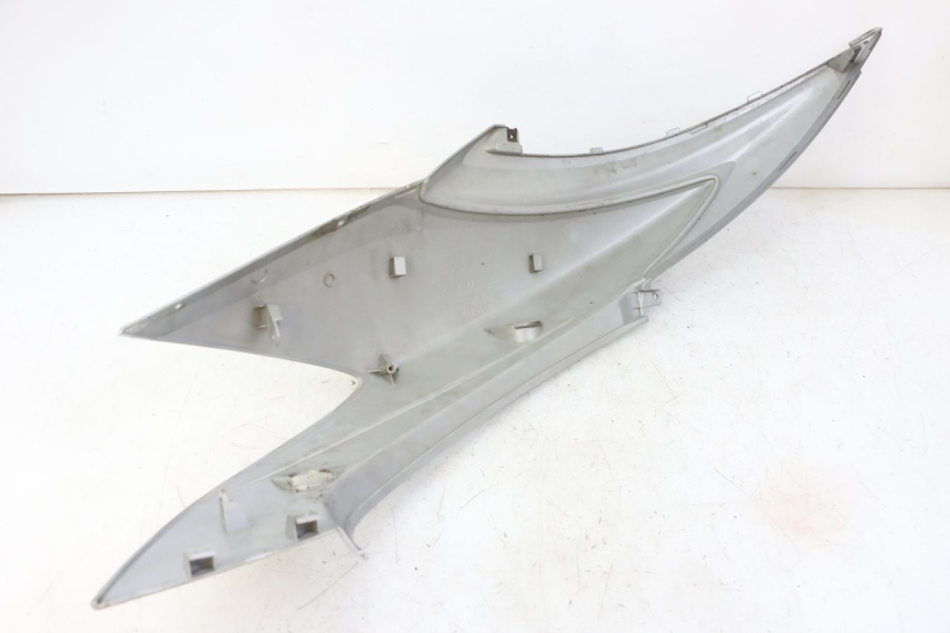 photo de CARENADO TRASERO DERECHA MBK FLAME X 125 (2007 - 2016) - Primer plano técnico