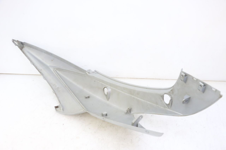 photo de CARENADO TRASERO DERECHA MBK FLAME X 125 (2007 - 2016) - Estado de la superficie y material