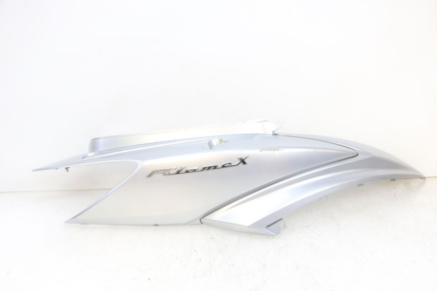 photo de CARENADO TRASERO DERECHA MBK FLAME X 125 (2007 - 2016) - Vista principal