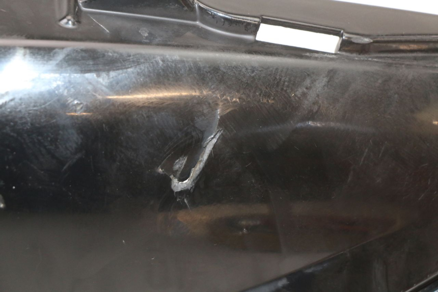 photo de CARENADO TRASERO DERECHA PIAGGIO FLY 2T 50 (2004 - 2017) - Estado de la superficie y material