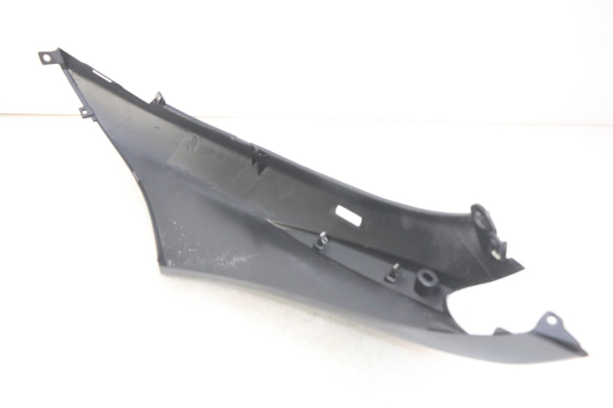 photo de FLANCO TRASERO DERECHO PIAGGIO FLY 4T 50 (2013 - 2017) - Zoom estado de uso