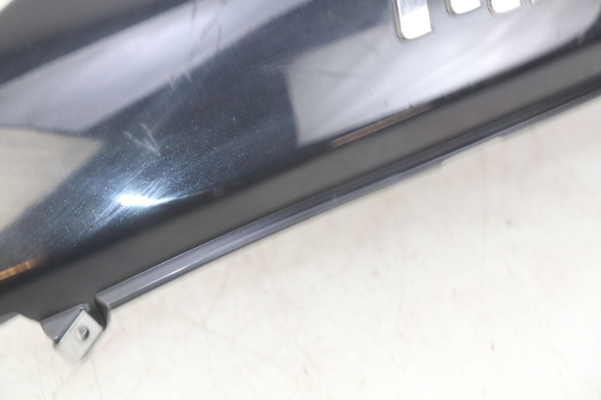 photo de FLANCO TRASERO DERECHO PIAGGIO FLY 4T 50 (2013 - 2017) - Detalles de los puntos de fijación