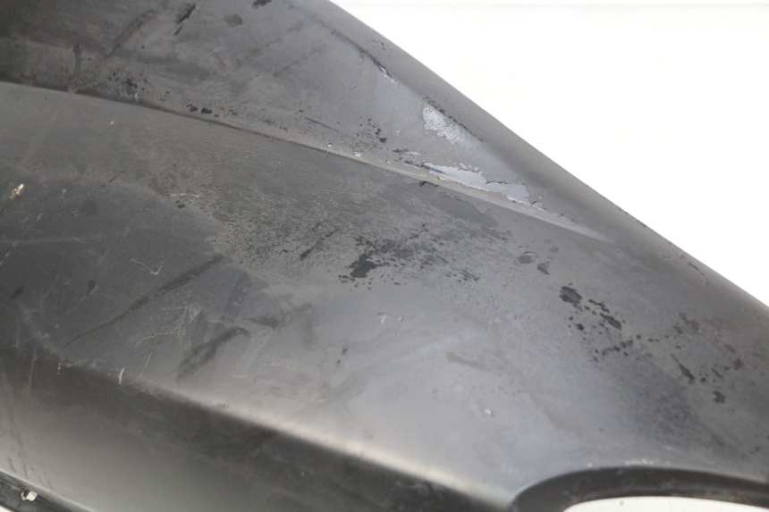photo de CARENADO TRASERO DERECHA PIAGGIO FLY 125 (2005 - 2012) - Primer plano técnico