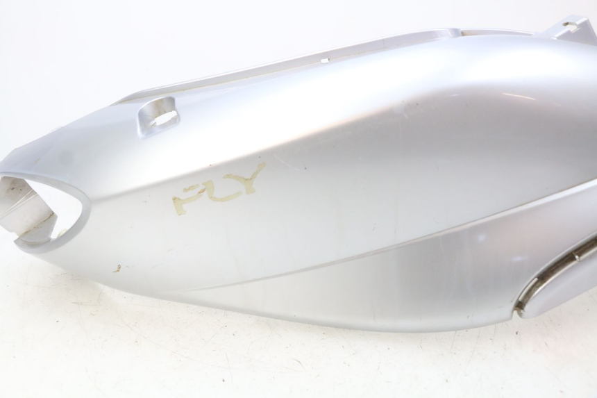 photo de FLANCO TRASERO DERECHO PIAGGIO FLY 100 (2006 - 2010) - Detalle de la pieza