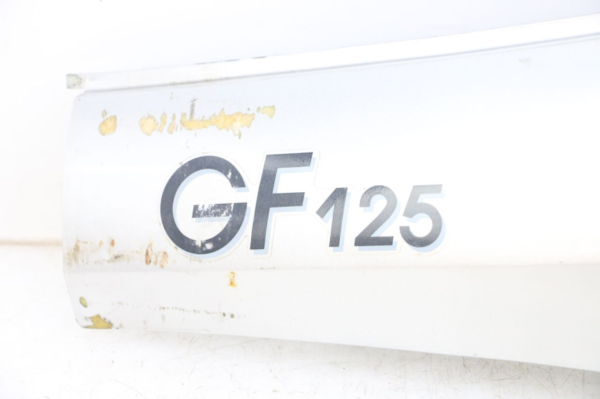 photo de CARENADO TRASERO DERECHA HYOSUNG GF 125 (2001 - 2005) - Vista general del producto