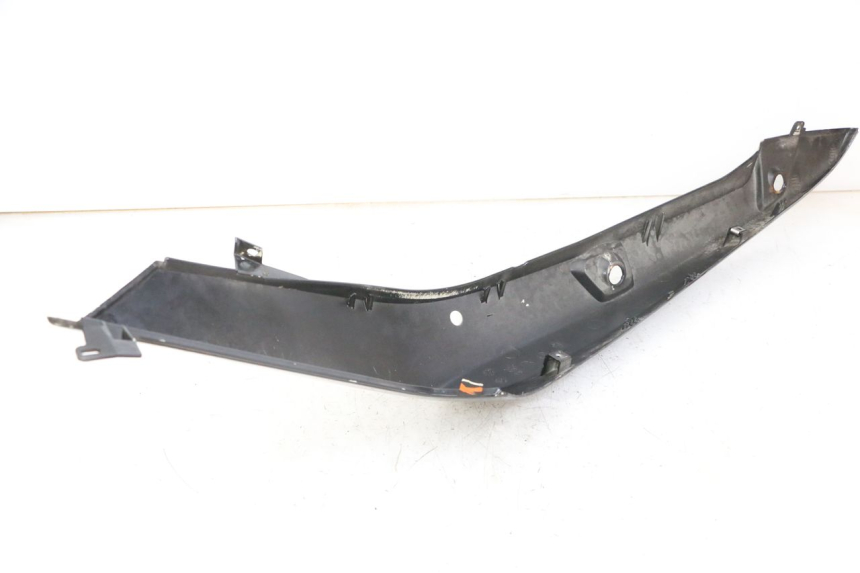 photo de CARENADO TRASERO DERECHA GILERA NEXUS 300 (2008 - 2013) - Primer plano técnico