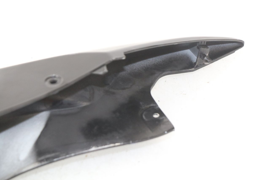 photo de CARENADO TRASERO DERECHA SUZUKI GSX-R GSXR 750 (2011 - 2016) - Detalles de los puntos de fijación