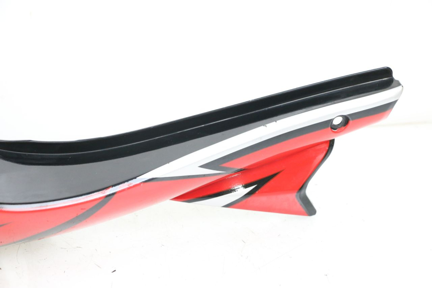 photo de CARENADO TRASERO DERECHA HYOSUNG GTR 125 (2006 - 2008) - Estado de la superficie y material