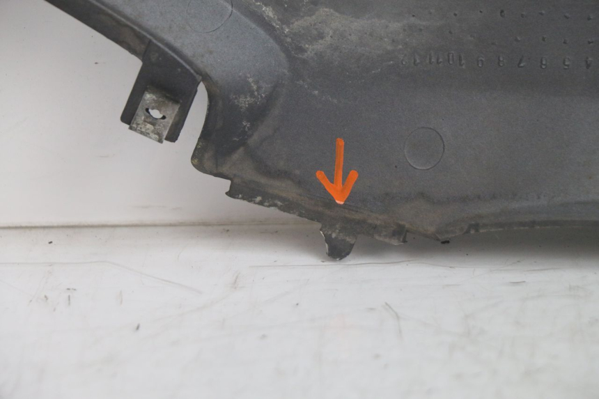 photo de CARENADO TRASERO DERECHA SYM GTS EVO 125 (2009 - 2013) - Recambio usado revisado