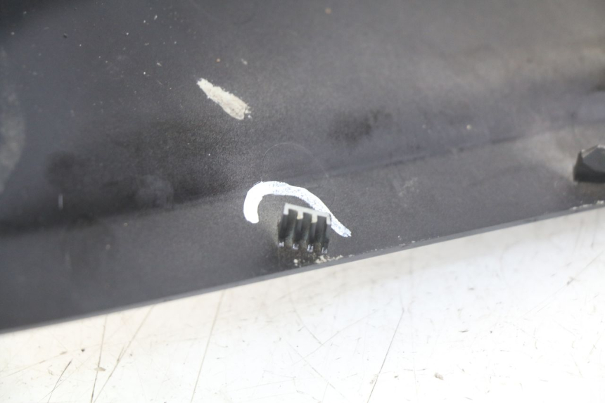 photo de FLANCO TRASERO DERECHO YAMAHA HW XENTER 125 (2011 - 2017) - Otra perspectiva