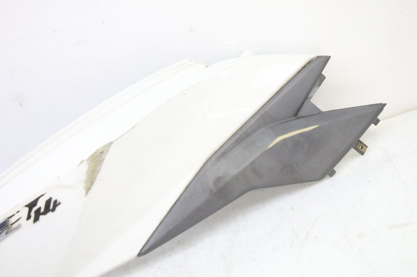 photo de FLANCO TRASERO DERECHO SYM JET 14 4T 50 (2018 - 2022) - Primer plano técnico