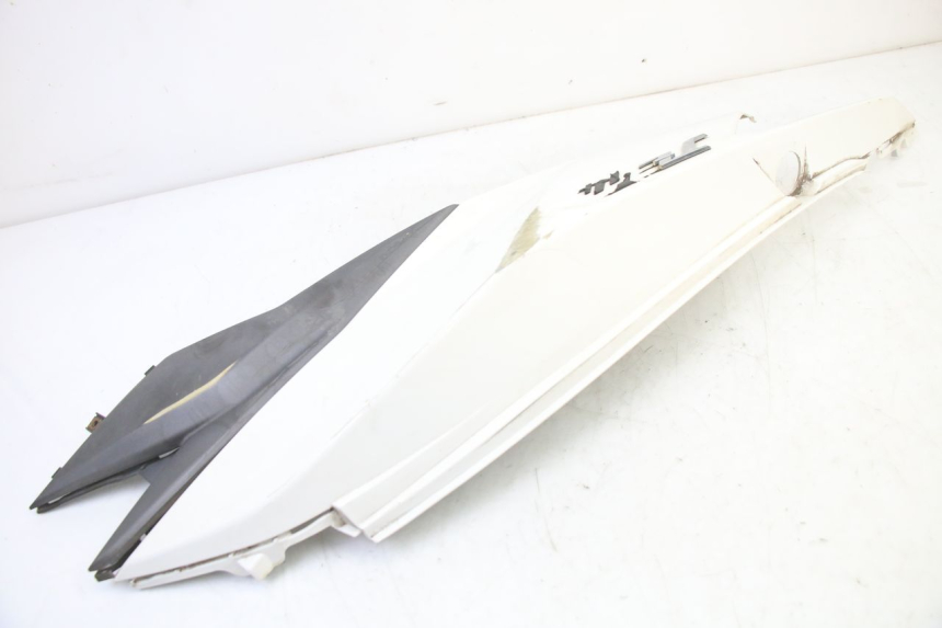 photo de FLANCO TRASERO DERECHO SYM JET 14 4T 50 (2018 - 2022) - Detalles de los puntos de fijación