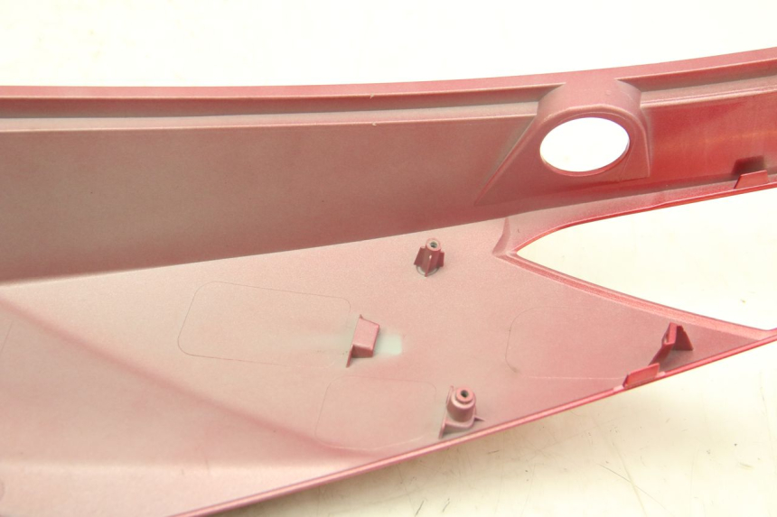 photo de FLANCO TRASERO DERECHO SYM JET 4 4T 50 (2018 - 2021) - Características distintivas