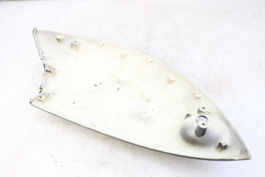 photo de CARENADO TRASERO DERECHA JM MOTORS MIA 50 (2017 - 2020) - Detalle de la pieza