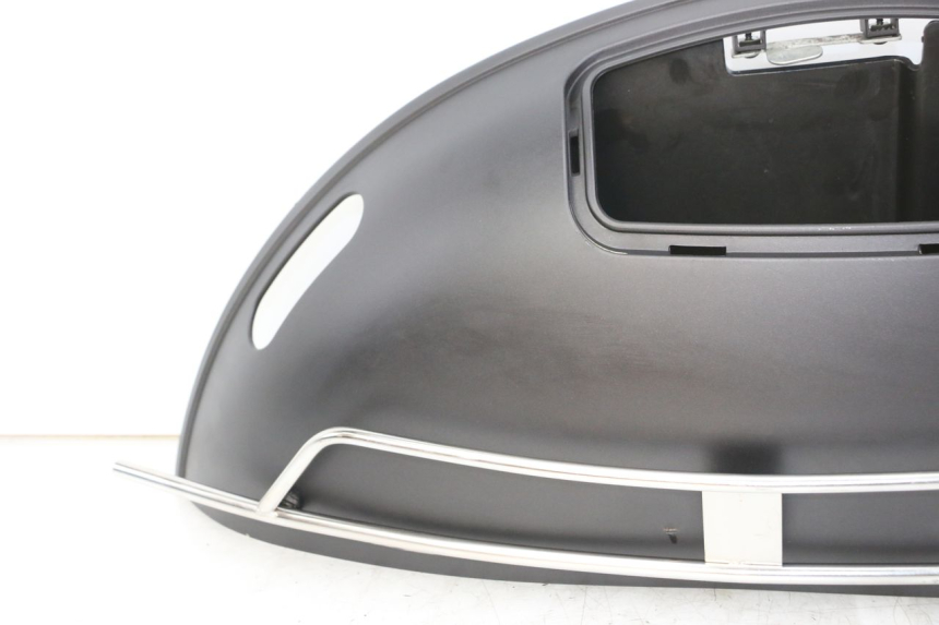 photo de CARENADO TRASERO DERECHA JM MOTORS VX 125 (2022 - 2025) - Estado de la superficie y material