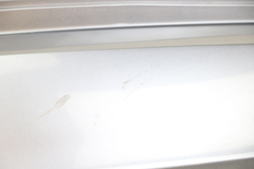 photo de CARENADO TRASERO DERECHA SYM JOYMAX 125 (2010 - 2017) - Recambio usado revisado