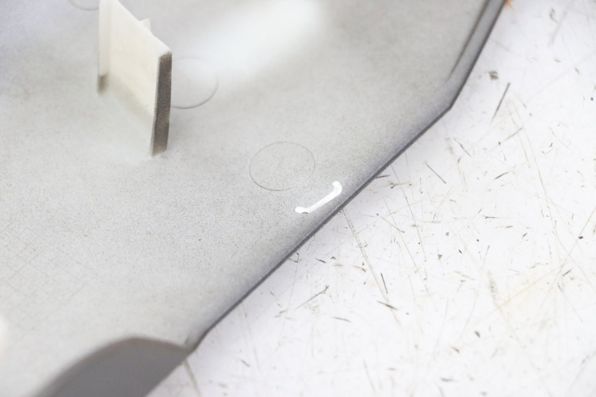 photo de CARENADO TRASERO DERECHA KIDEN KD125-G 125 (2018 - 2022) - Zoom estado de uso