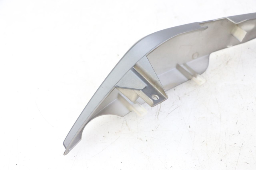 photo de CARENADO TRASERO DERECHA KIDEN KD125-G 125 (2018 - 2022) - Estado de la superficie y material