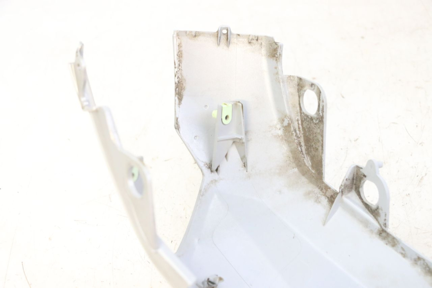 photo de CARENADO TRASERO DERECHA PEUGEOT KISBEE 2T 50 (2018 - 2022) - Detalle de la pieza