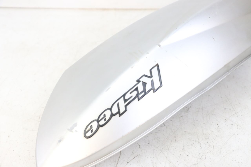 photo de CARENADO TRASERO DERECHA PEUGEOT KISBEE 2T 50 (2018 - 2022) - Detalles de los puntos de fijación