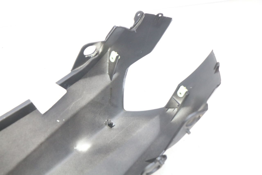 photo de FLANCO TRASERO DERECHO PEUGEOT KISBEE 4T 50 (2010 - 2017) - Estado de la superficie y material