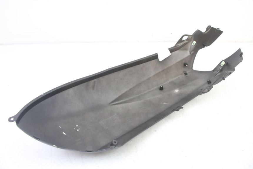 photo de FLANCO TRASERO DERECHO PEUGEOT KISBEE 4T 50 (2018 - 2022) - Detalles de los puntos de fijación