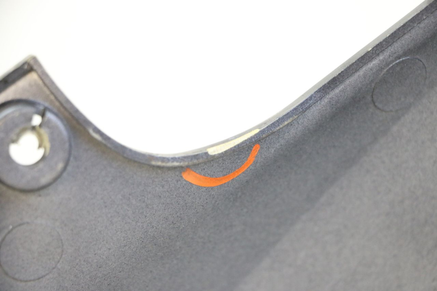 photo de CARENADO TRASERO DERECHA KYMCO GRAND DINK 125 (2008 - 2014) - Zoom estado de uso