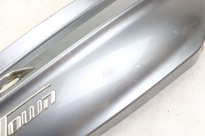 photo de FLANCO TRASERO DERECHO KYMCO X-TOWN XTOWN 125 (2016 - 2021) - Detalle de la pieza