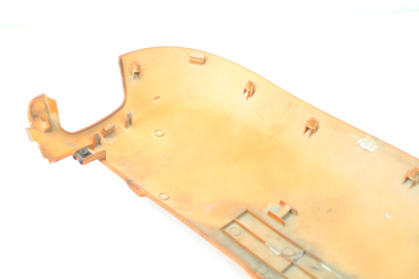 photo de FLANCO TRASERO DERECHO KYMCO LIKE 125 (2009 - 2016) - Primer plano técnico