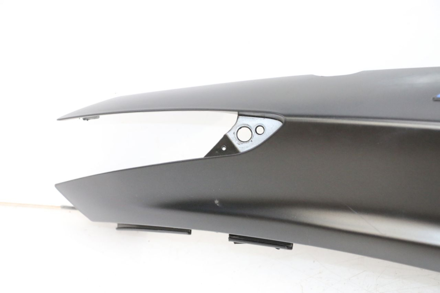 photo de CARENADO TRASERO DERECHA PIAGGIO MP3 HPE 310 (2024 - 2025) - Inspección visual detallada