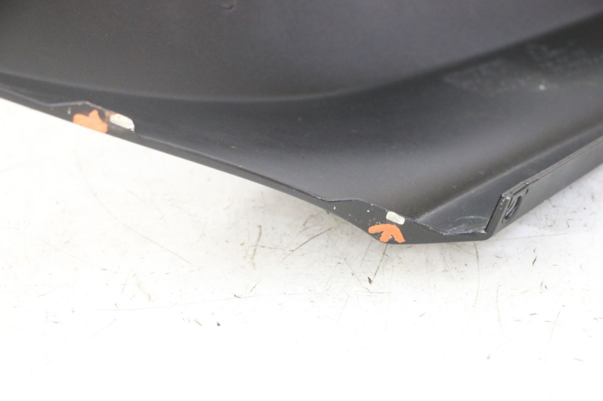 photo de CARENADO TRASERO DERECHA PIAGGIO MP3 HPE 310 (2024 - 2025) - Primer plano técnico